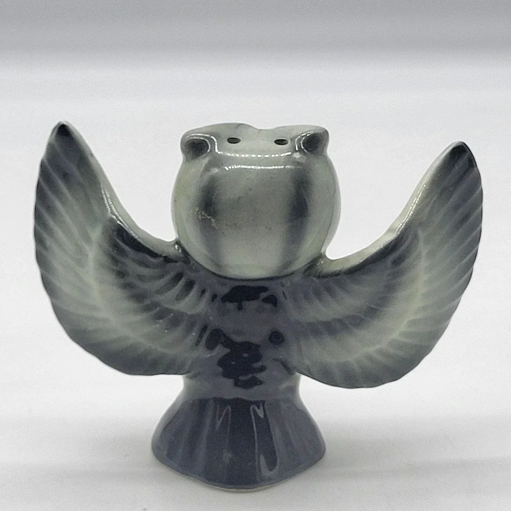 Vintage Enesco Japan MCM Owl Salt Pepper Shakers Gray Black Rhinestone Eyes
